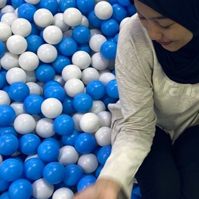 rindublueee's profile picture. 