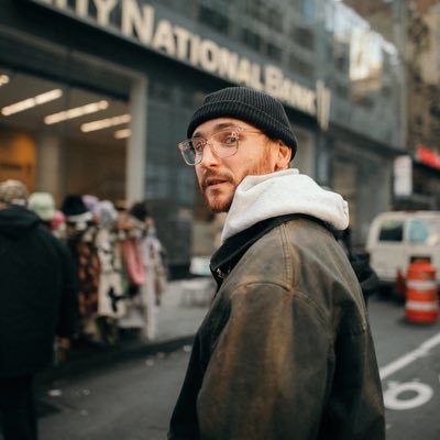 Ryan Scott Graham Profile