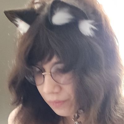 Silly catgirl | SW 18+ | IRL Catgirl | 23yr | Minors DNI |
Check out my links!
OF: https://t.co/ygnvqozCei
Fansly: https://t.co/B8oo4ZnBO4