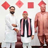 विकाश यादव (@vikash969697) 's Twitter Profile Photo विकाश यादव (@vikash969697) 's Twitter Profile Photo
