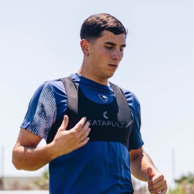 _mativalenti's profile picture. Jugador Profesional de Fútbol en @CSIRoficial