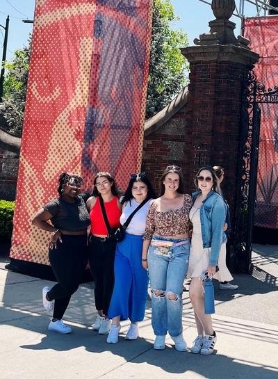 laura0301093391's profile picture. 