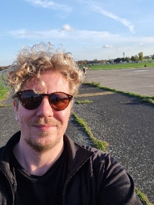 helgihrafngudm's profile picture. Adjusting to my own microclimate.