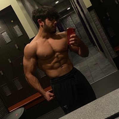 Future plans for Professional Wrestling/ 18 years old/ Gmail: jmellindsey1@gmail.com/