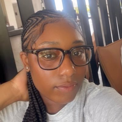 adrixjulie's profile picture. 