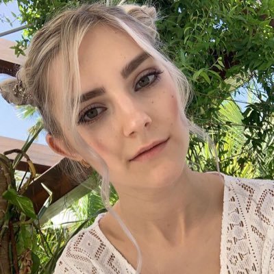 Beckysmith83909's profile picture. 