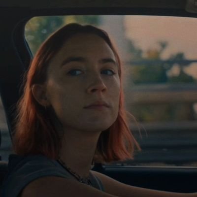 sofystarz's profile picture. senhor, que meus peitos sejam maiores que meus traumas, amém.