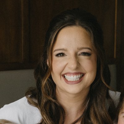 thestacieclair's profile picture. healthcare product manager turned housewife👩🏼‍🍳💻✝️💍🏔️🤖🌱💪