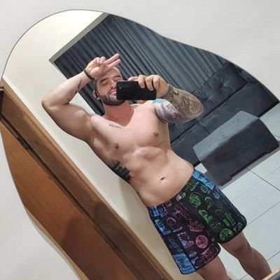 Layroboorges's profile picture. Always Forward 🍃