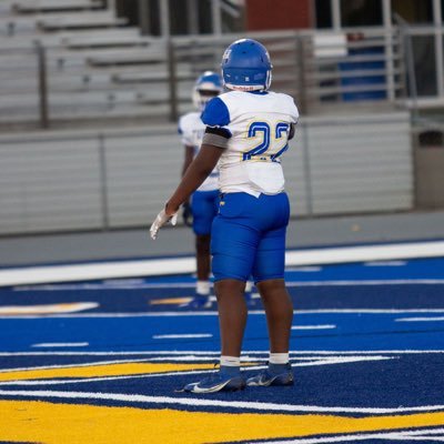 2029 ATHLETE- FOOTBALL /BASEBALL— D-Line🏈 Pitcher/3rd baseman/first baseman⚾️- email- daedenhill3@gmail.com - 6623219580