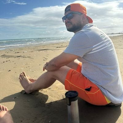 Venezolano 🇻🇪
Paraguanero 🏜️
En el Mar 🌊
Magallanes Para Todo El Mundo 🚢
Hala Madrid ⬜
⚾
⚽
🏆
🇻🇪