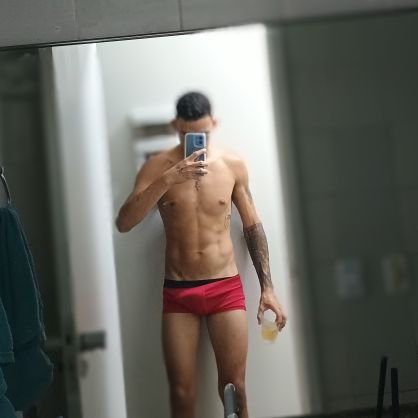 Alguem aí pra tirar meu leite ?? Chama na DM pra desenrolar umas putaria massa 🔞🍆