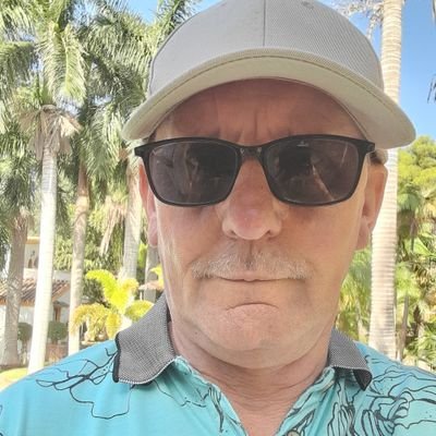 RogerSm56724142's profile picture. Supporting local football