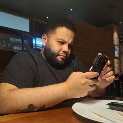 WagnerSales367's profile picture. Porque sou como a Fênix, quando todos julgam que estou vencido, derrotado, eu ressurjo. Renasço das cinzas!