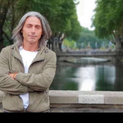 LazeDersim76's profile picture. Cehennemi mahşerde aramayın, nasılsa kimsenin sizi anlamadığı yerde bulacaksınız. Hallac-ı Mansur