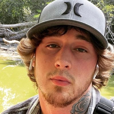 mrunkowntshirt's profile picture. 