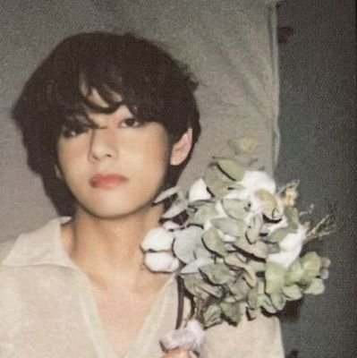 𓏲ּ ᥫ᭡ ₊ ⊹ ˑ ִ ֶ 𓂃 '' life was a willow and it bent right to your wind '' @BTS_twt fan acc
#아포방포