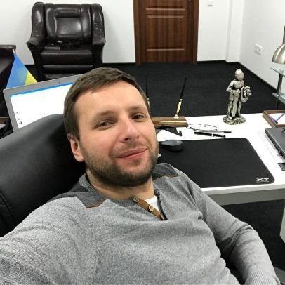 Назавжди Україна🇺🇦🇺🇦
Proudly Ukraine Air force Combat squad
I'm a single father hoping to find love again.