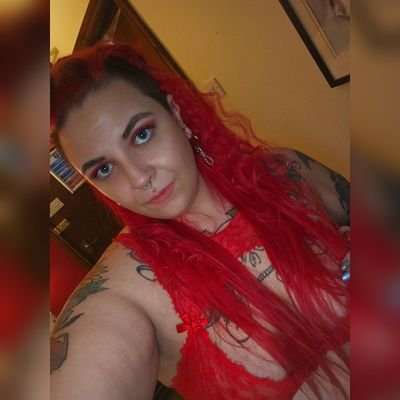 Goth girl gone wild. Curvy chaos, comedy, and creations not safe for church. I do unholy things with gadgets and a grin. @The_LunaFoxx on most platforms. 🔥