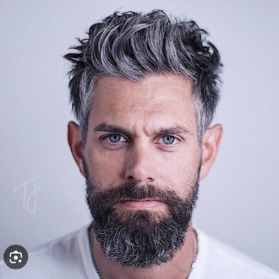 theWOLFoftheOR's profile picture. a nomad trying to find my way home