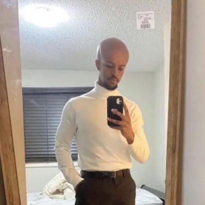 itsmo81's profile picture. Born and raised in W. Philly. Spent most of my early days playing bball till things go too deep. Moms tripped and sent me to live with her brother.
