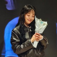 입데 (@yv2sday_) 's Twitter Profile Photo 입데 (@yv2sday_) 's Twitter Profile Photo