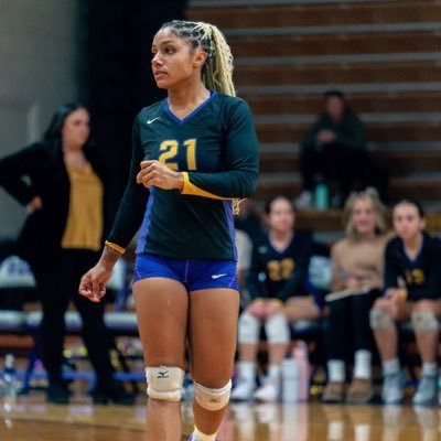 2 Sport Athlete, Varsity Volleyball, Varsity Track, 3.7 GPA, Class of 26’. Belvidere Highschool | VC United Club (Rockford Illinois) #LOVB