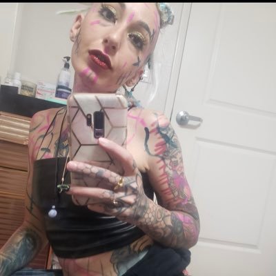 1993RitaDrake's profile picture. 🦋I make Art and other crafts 🦋