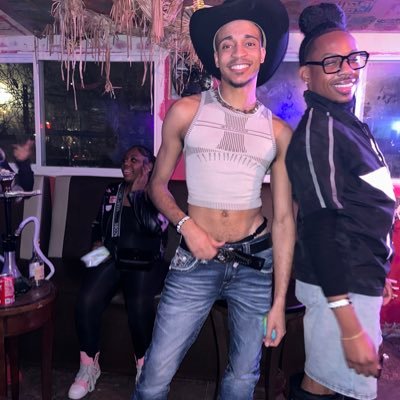 I’m just here vibin. wanna sneak peek into my life??