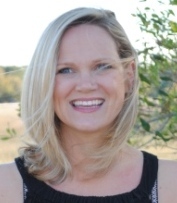 mother, wife, design enthusiast, animal lover, non-profit worker