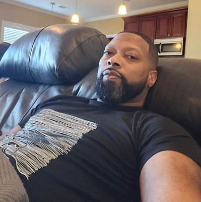 Bossfam101's profile picture. 