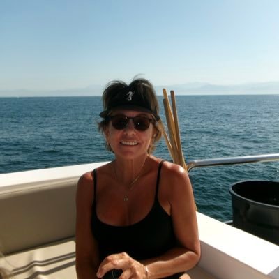 EsnardAllyn's profile picture. Mom, Pilates fanatic, Texas, guns and golden retrievers.