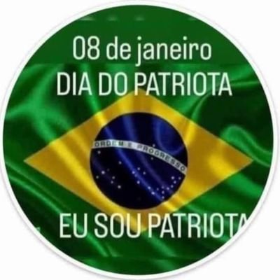 Carioca, direita conservadora, anti-comunismo, anti-aborto, anti-drogas, anti ideologia de gênero. Deus, pátria, família e tradição. Resistir é a unica saída.