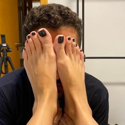 podo_brasiliadf's profile picture. Apaixonado por pés femininos 😍😍
