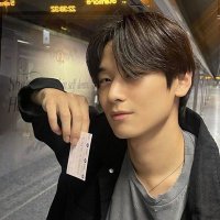 ً (@loyezae) 's Twitter Profile Photo