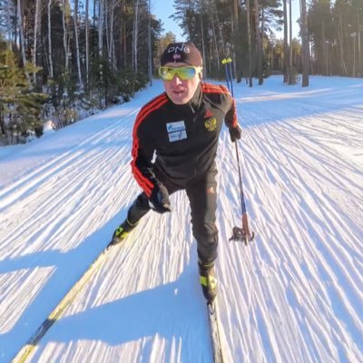 tuliviki's profile picture. геология.деревянное зодчество.болотное огородничество.немного спорта залитого пивом.твиты о Тюмени,ну там погода, пробки,рассветы, закаты, куда я, куда ты.