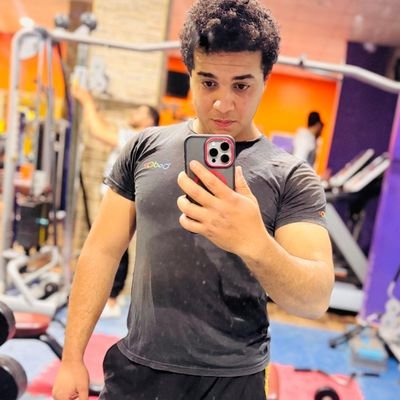 طلبت الراحه لنفسي فلم اجد شيء اروع من ترك ما لا يعنيني
علي بن ابي طالب عليه السلام❤جعفر الصادق ❤محمد متولي الشعراوي ❤❤الشافعي ❤