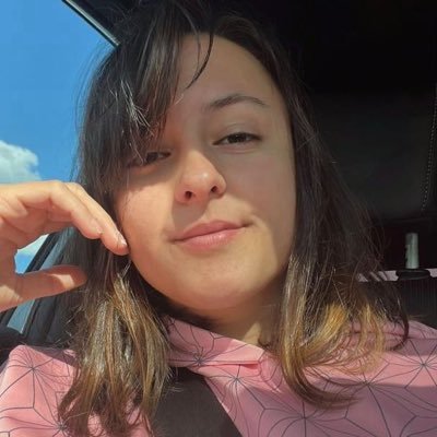 iamkimhunt's profile picture. The world is my oyster