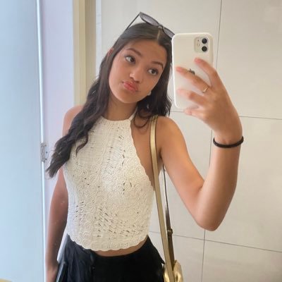 marylimak7's profile picture. 