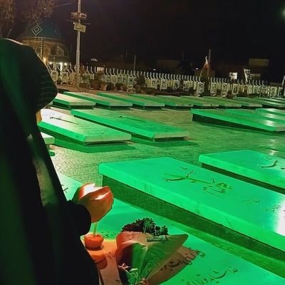 سَعادة الدّنيا مكدّرة بالأحزان!
«و دنیا خوشحالیاش آلوده به غم است
امام علی( ع)