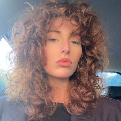 j’suis pas à l’aise dans mon blue jean, j’rêve d’un amour à la Birkin.