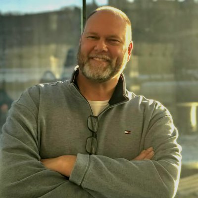 Award winning photographer from Pittsburgh, PA - Nikon.
Thanks for looking! Check out my website below and let me know what you think.