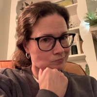 Elisabeth (@realmumps) 's Twitter Profile