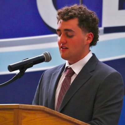 Founder @PhlySprtsReprts. Host @BellRingersPSR, Philly Sports Hour. Intern @WBCB_SN, @Athletics_PSD. Aspiring sportscaster. Was in a DoorDash commercial once.