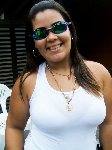 E quando você parar para pensar aquele momento já passou e o que deveria virar lembranças não vão passar de arrependimentos. !

♥