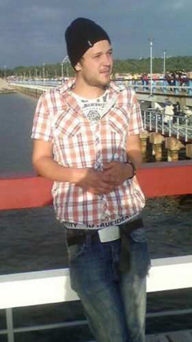 bondenjohan's profile picture. uppväxt i en kalvbox, uppfostrad i traktorn och utbildad i naturbruk, rättare på stor spanmålsgård och sitter i styrelsen för.....