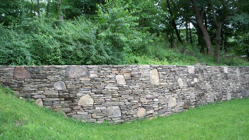 stoneandmasonry's profile picture. Vasquez Stone Supply LLC quarries the beautiful natural stones in Connecticut & New York and offers them at low prices to Dealers, Contractors & Home Owners