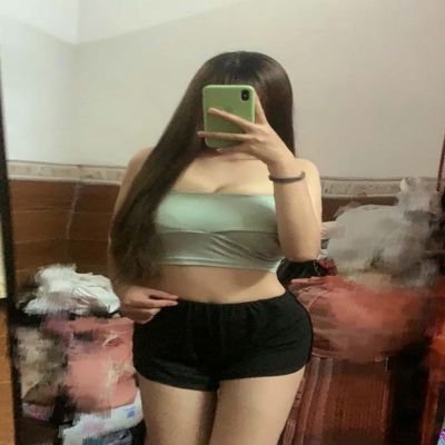 xfv195s70z7074l's profile picture. In the timeless light, Dreams awakens reflections in moments of silence