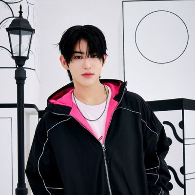 GustavoOli71305's profile picture. 