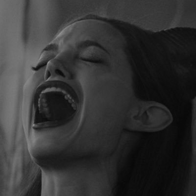 realMahla's profile picture. از اون کوچیدگانِ به درون.